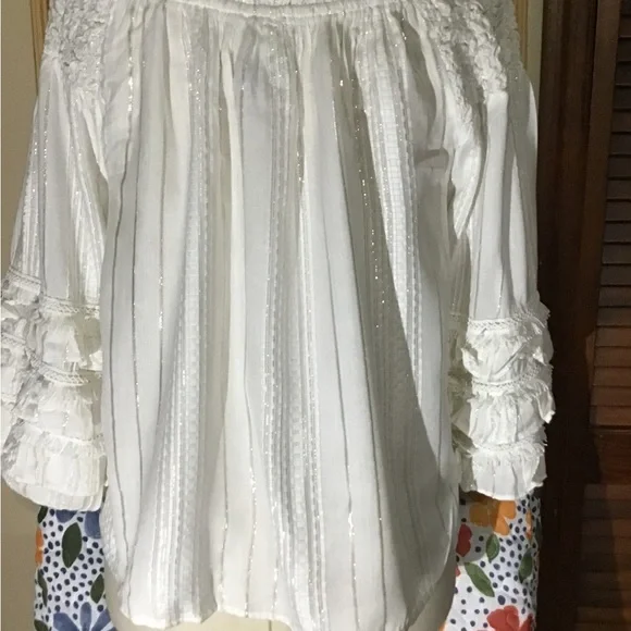 Women’s size large for the republic fancy top/blouse - Picture 2 of 8